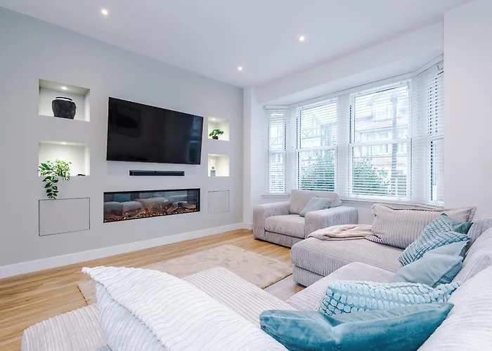 Spring Mount - 3 Bedrooms - Close To Convention Centre Harrogate