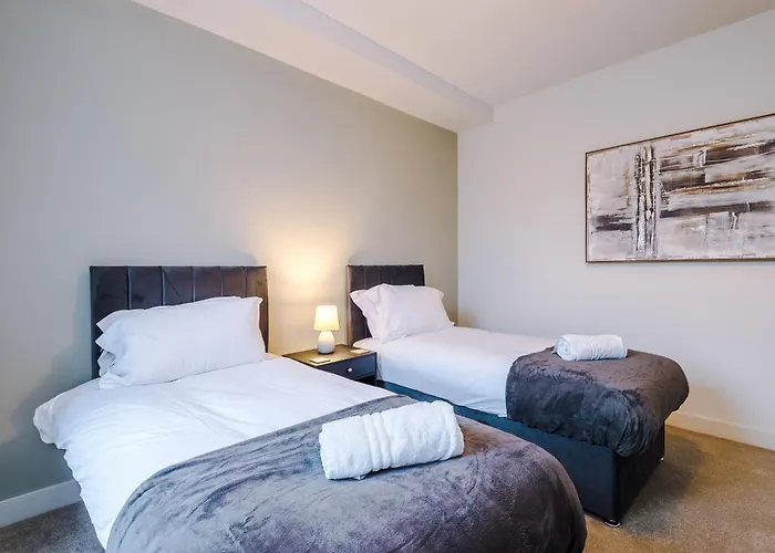 Spring Mount - 3 Bedrooms - Close To Convention Centre *