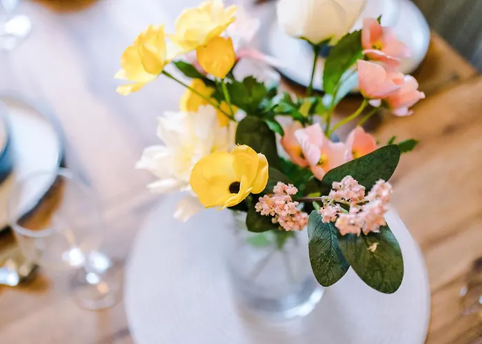 Spring Mount - 3 Bedrooms - Close To Convention Centre